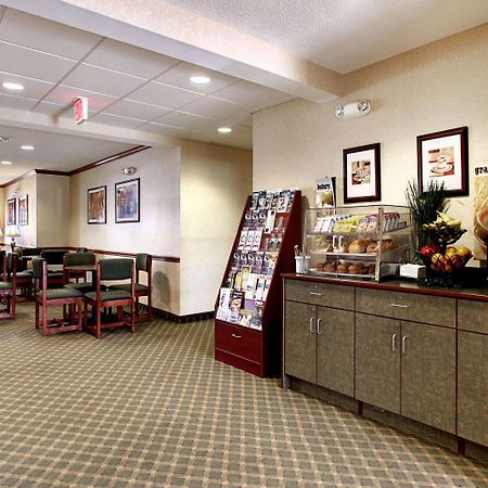 Microtel Inn & Suites By Wyndham Bridgeport Restaurant photo